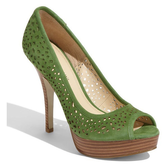 EA Sully Perforated Suede Platform Pump - Picture 13 of 13